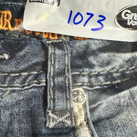 Rock Revival Dark Blue Denim with Silver Button 3" Short - Picture 14 of 14